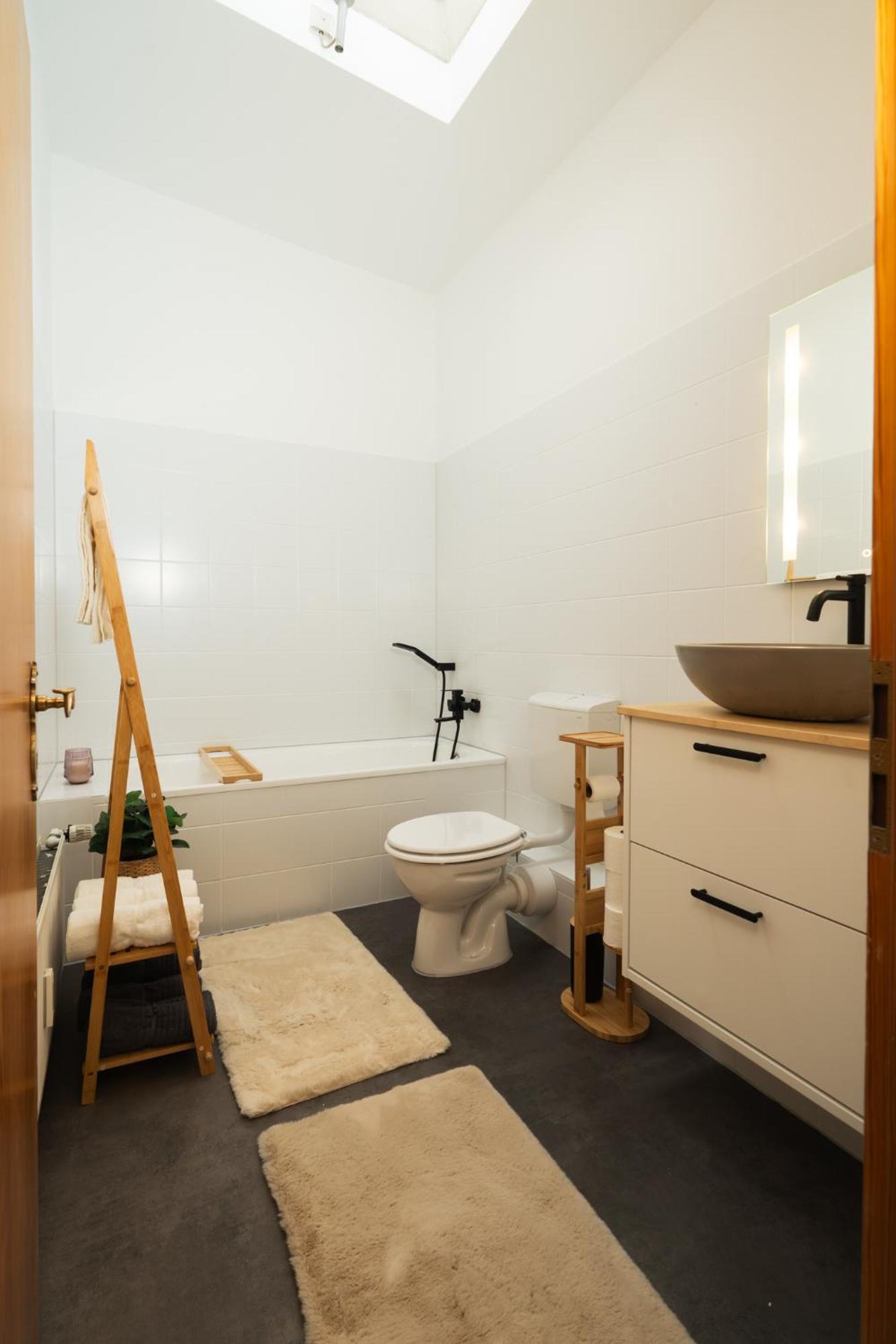 Staywell - Lichtdurchflutetes Apartment Mit Terasse Berlijn Buitenkant foto